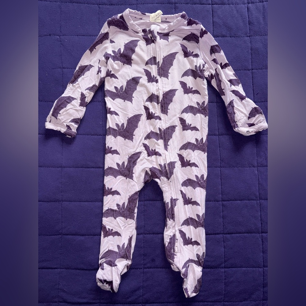 kate quinn bat footie (purple)